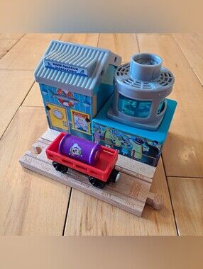 SHARK FOOD DELIVERY SODOR AQUARIUM SHARK EXHIBIT Thomas Train Wooden Railway